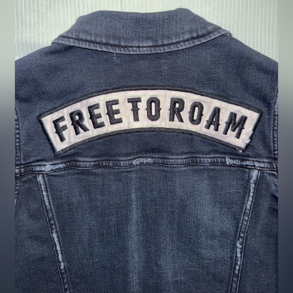 Idyllwind Denim Vest with 'FREE TO ROAM' Patch on the Back - Picture 3 of 12